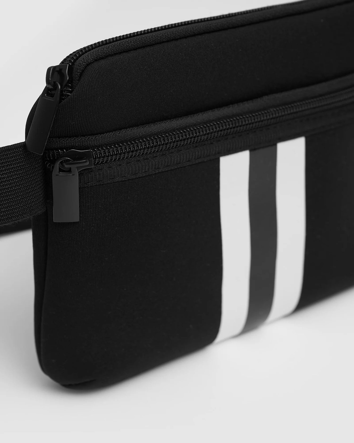 Core Trainer Neoprene Waist Bag Black (FREE GIFT)