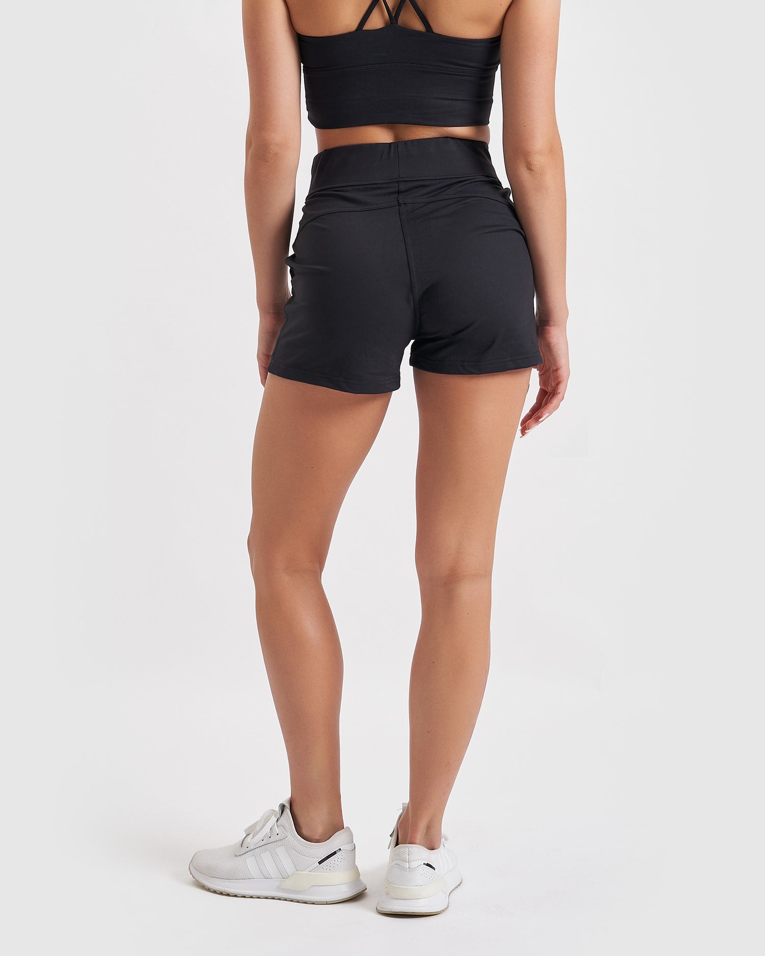 Core Trainer Lara Active Walk Shorts Black